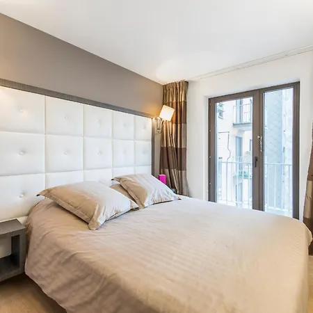 Ocean View Center 2-bedroom 아파트